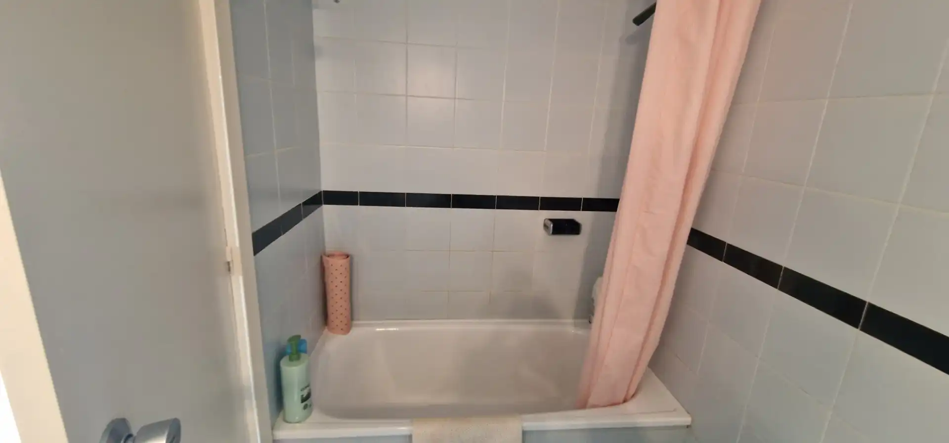 Badezimmer von Wohnung zum Verkauf in Isla Cristina mit Terrasse, Möbliert und Mikrowelle