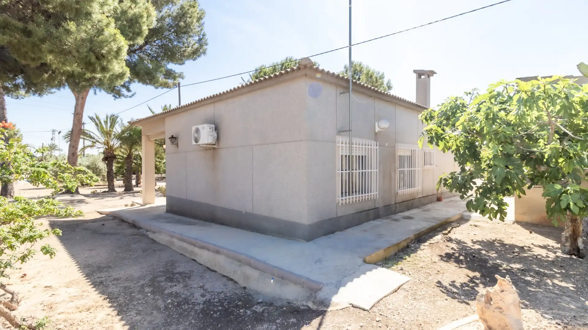 Vista exterior de Casa o chalet en venta en Elche / Elx con Aire acondicionado, Trastero y Amueblado