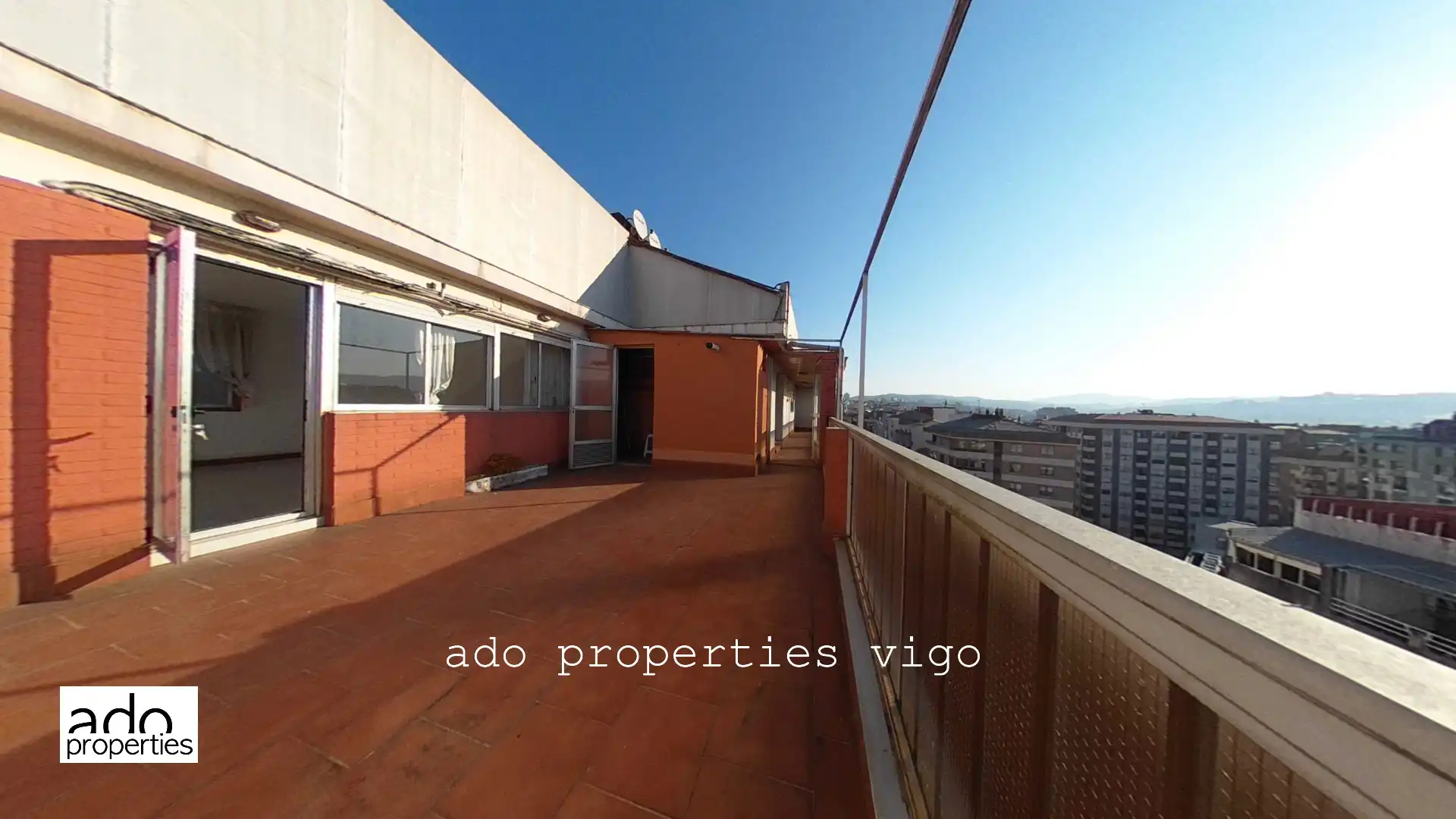 Piso en venta en Vigo  con Terraza
