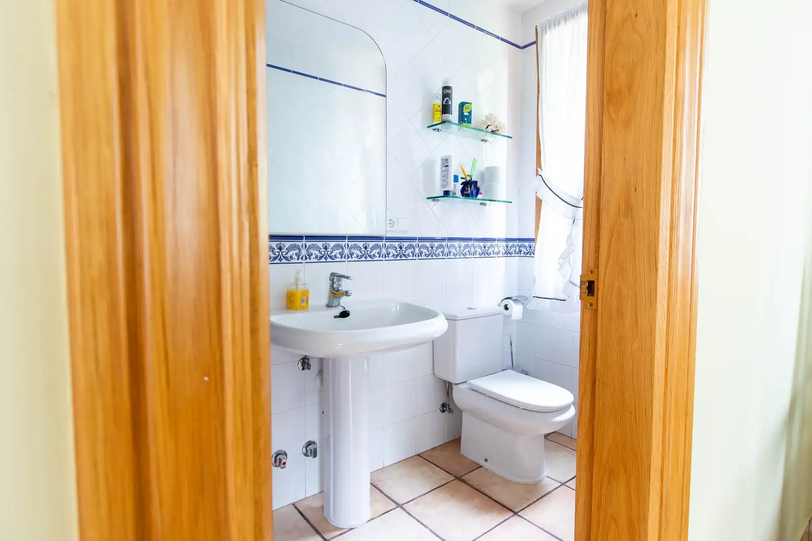 Baño de Casa o chalet en venta en Puente la Reina / Gares con Calefacción, Jardín privado y Trastero