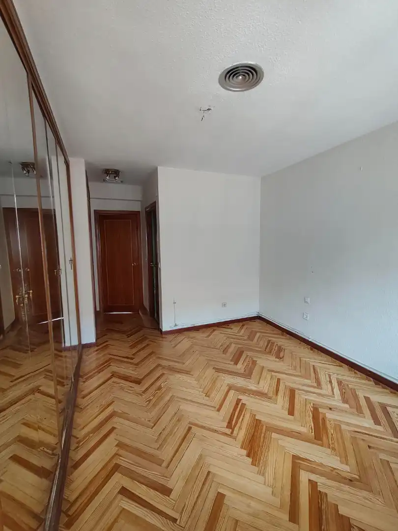 Bedroom of Flat for rent in Getafe  with Air Conditioner, Heating and Parquet flooring