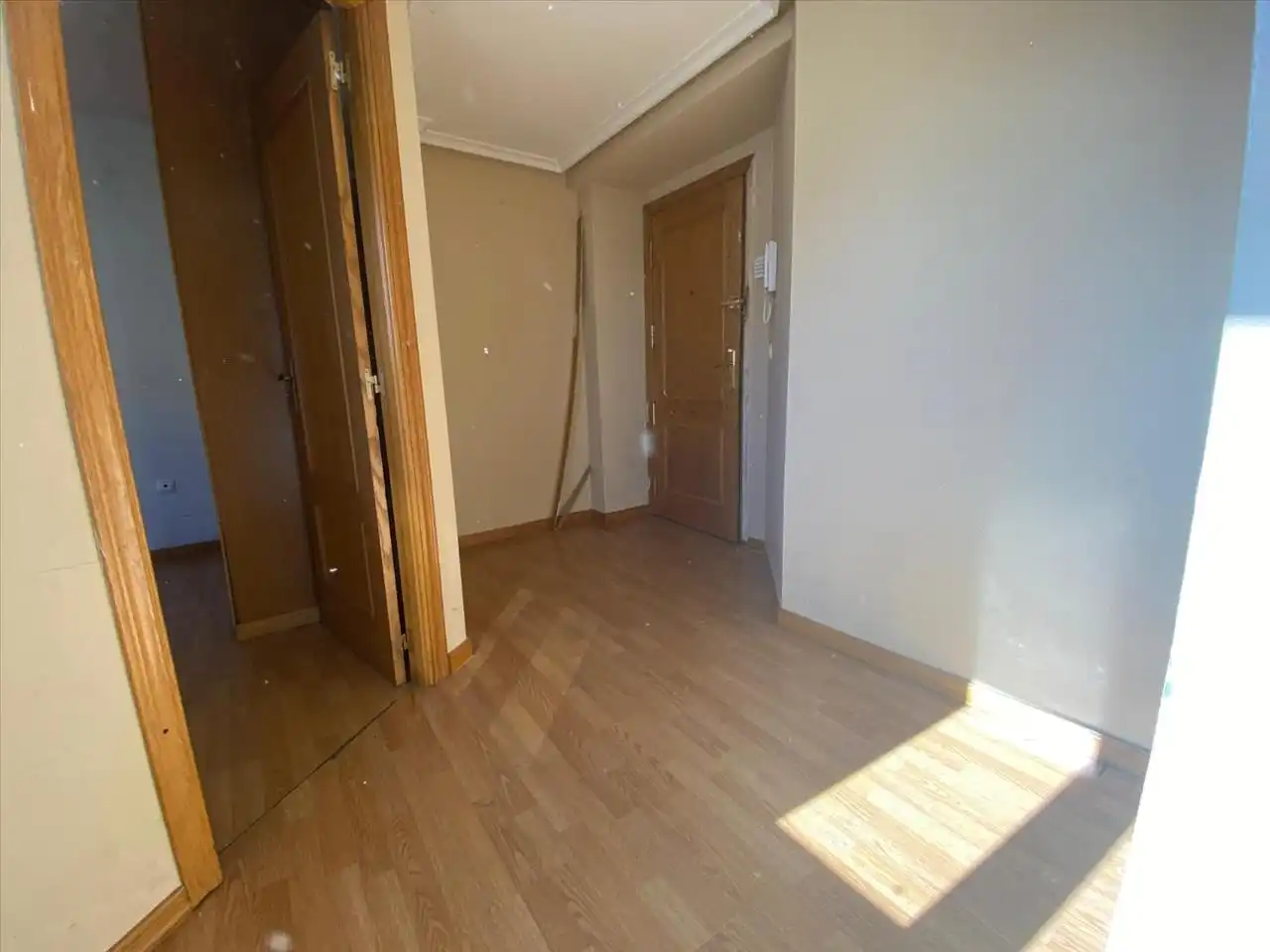 Pis en venda en León Capital  amb Parquet