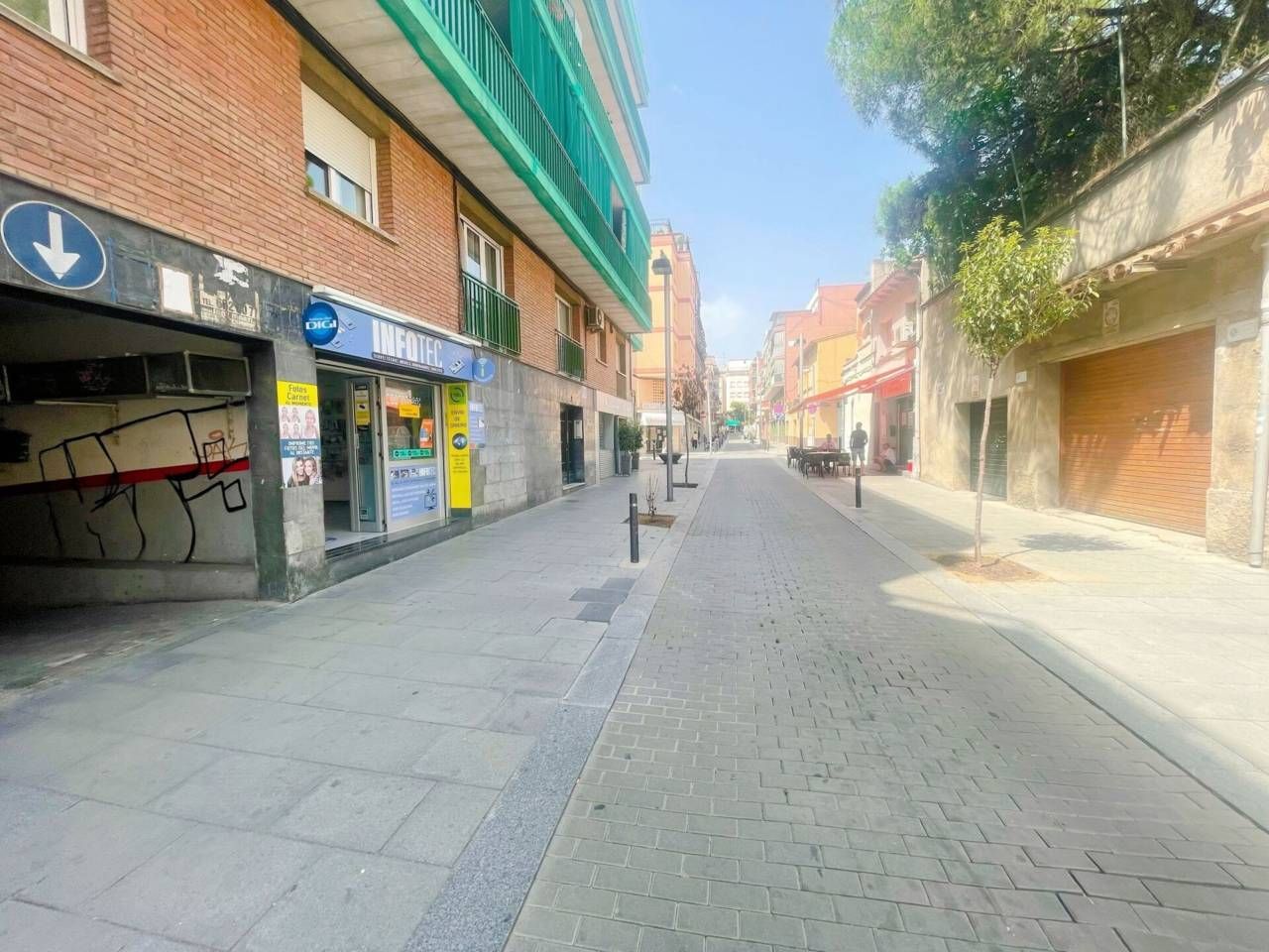 Exterior view of Garage for sale in Cerdanyola del Vallès