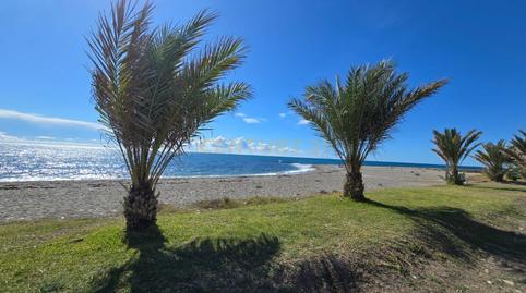 Foto 2 de Casa adosada en venda a C. Iris Carchuna, 1, Calahonda - Carchuna, Granada