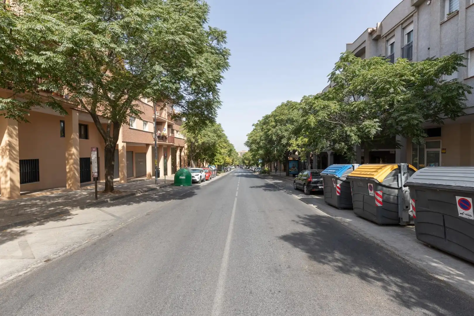 Vista exterior de Pis en venda en Granada amb Aire condicionat i Calefacció