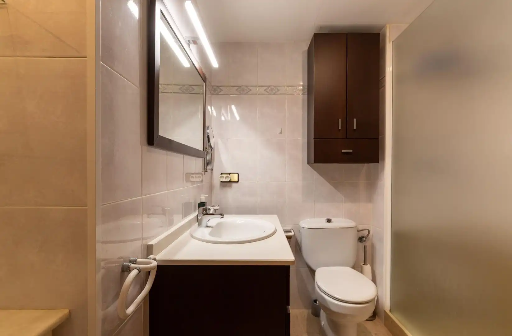 Bathroom of Houses for sale in Terrassa  with Terrace and Storage room