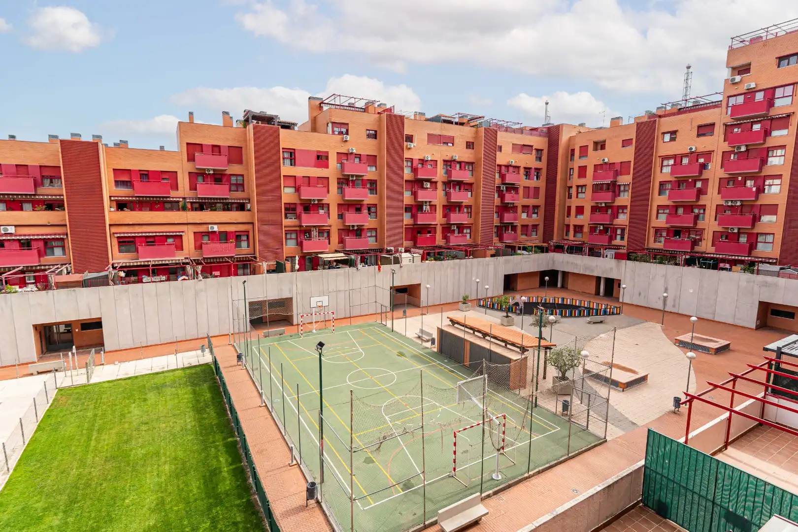 Appartement avec piscine à vendre à Calle del Planeta Urano 11
