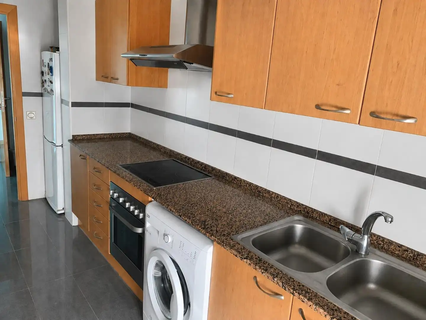 Kitchen of Flat for sale in Deltebre  with Community pool