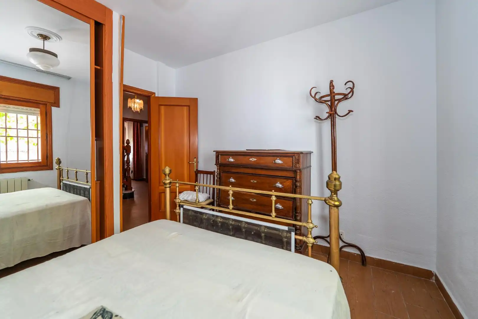 Dormitori de Casa o xalet en venda en Yuncler amb Aire condicionat, Calefacció i Jardí privat