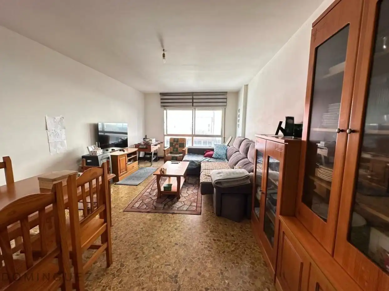 Sala d'estar de Pis en venda en Marín amb Calefacció i Traster