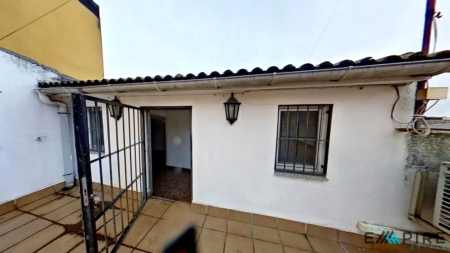 Vista exterior de Edificio en venta en Illescas