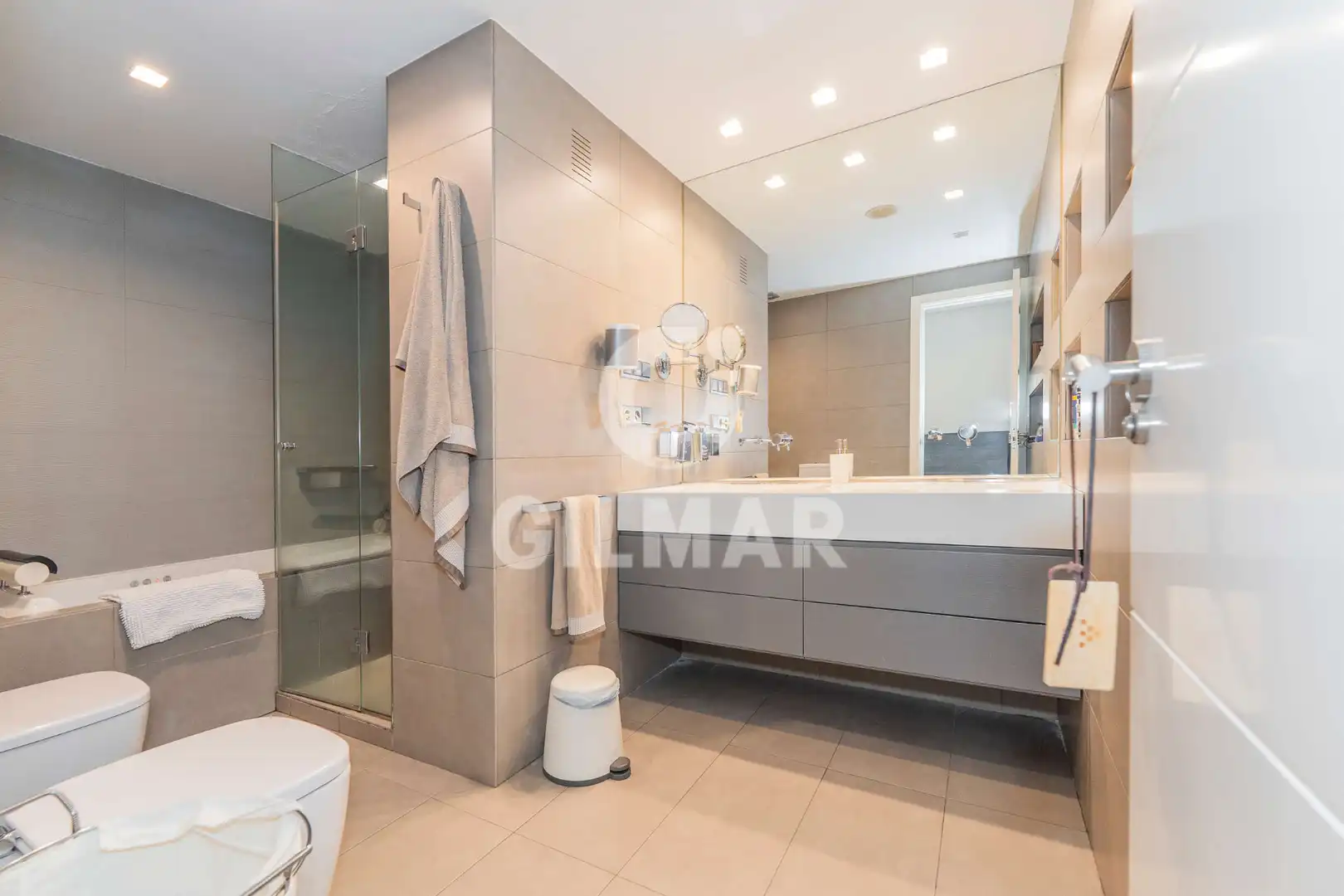 Flat for sale in Calle de la Kerria, El Soto de la Moraleja