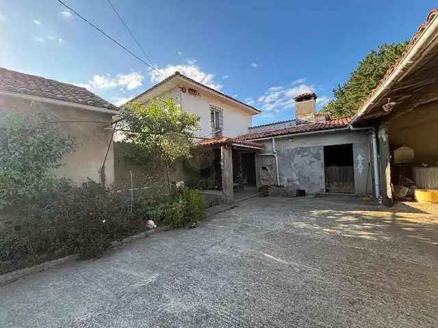 Vista exterior de Finca rústica en venta en Narón con Calefacción, Jardín privado y Amueblado