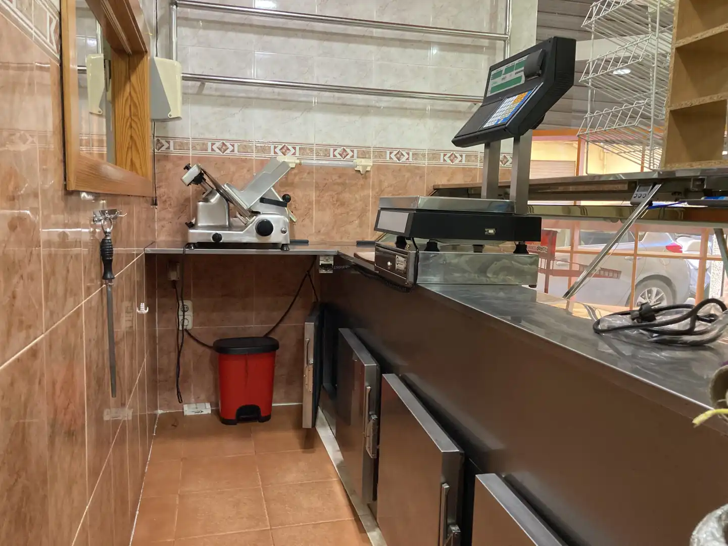 Kitchen of Commercial properties for rent in Torrent  with Air Conditioner