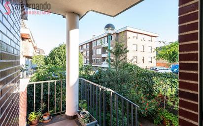 Terrassa de Casa adosada en venda en Torrelavega  amb Calefacció, Jardí privat i Terrassa