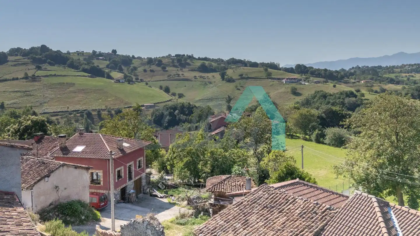 Houses for sale in Parres  with Heating, Private garden and Storage room