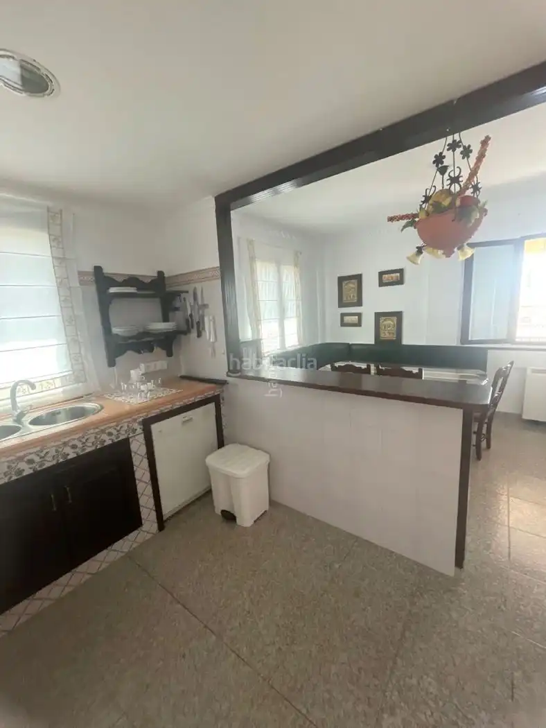 Chalet en venta en Calle Columela 3, imagen 2