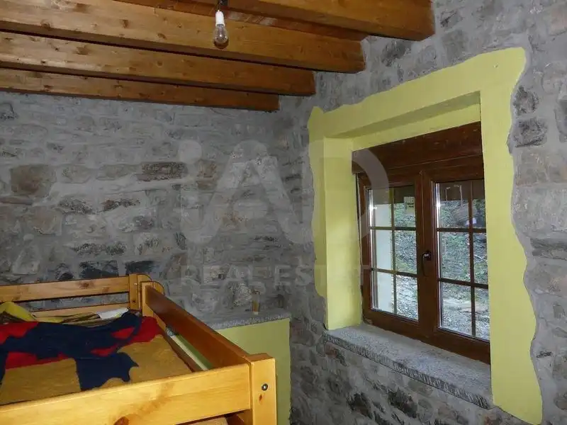 Finca rústica en venda en Oseja de Sajambre amb Calefacció