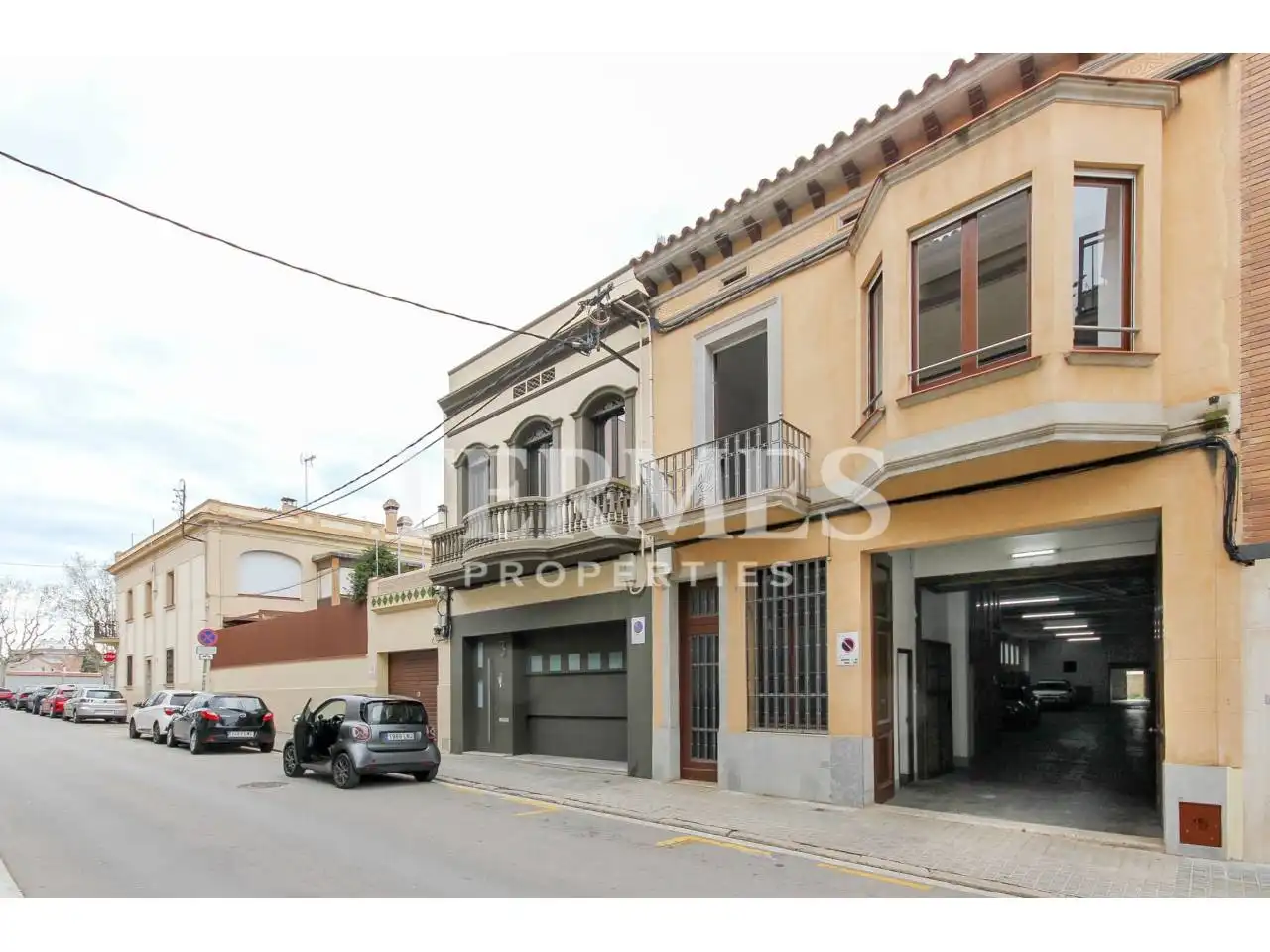 Vista exterior de Casa adosada en venta en Mataró con Aire acondicionado, Calefacción y Jardín privado