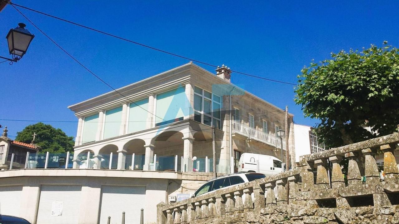 Exterior view of Premises to rent in Xunqueira de Espadanedo  with Air Conditioner and Furnished