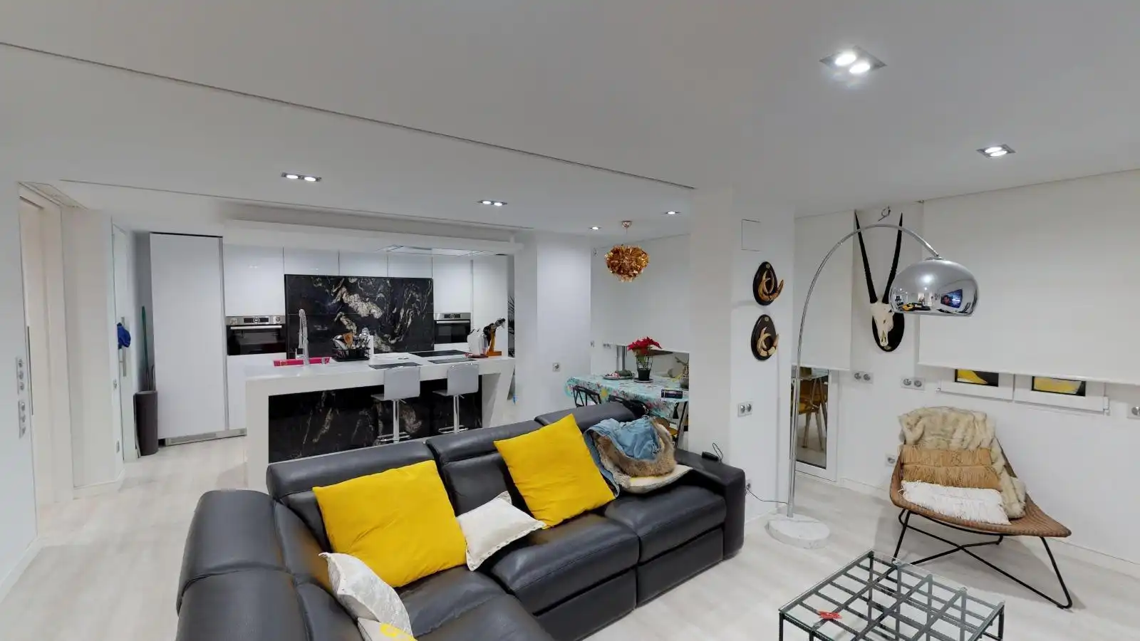 Living room of Duplexes for sale in Vélez-Málaga  with Air Conditioner and Community pool