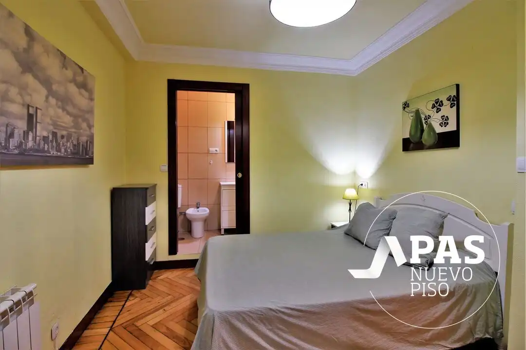 Bedroom of Flat for sale in Santander  with Heating and Furnished