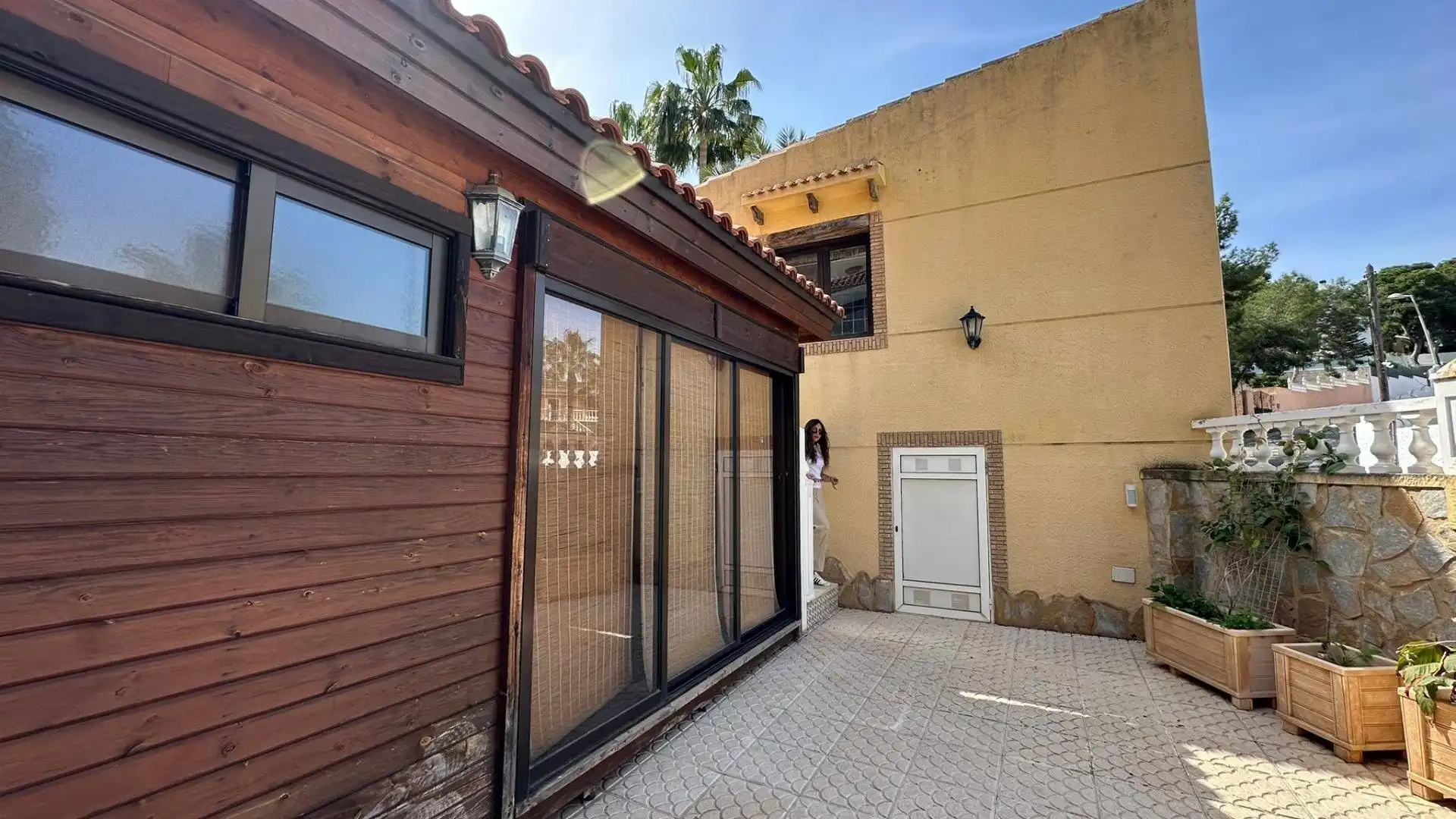 Vista exterior de Casa o chalet en venta en Torrevieja con Calefacción, Jardín privado y Piscina