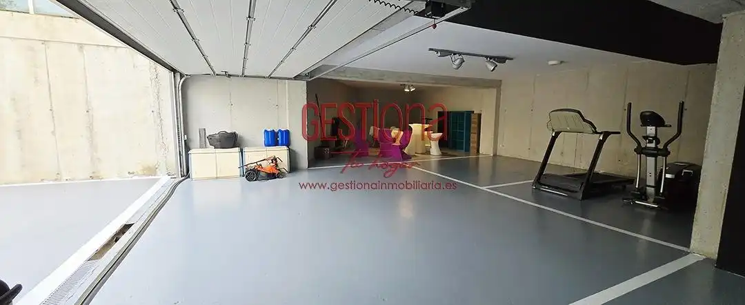 Houses for sale in Santa Cruz de Bezana  with Private garden, Terrace and Furnished