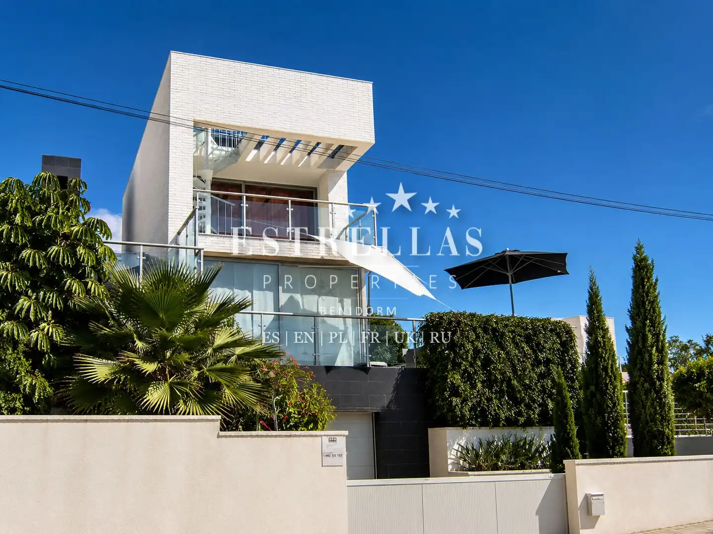 Vista exterior de Casa o chalet en venta en Villajoyosa / La Vila Joiosa con Aire acondicionado, Jardín privado y Terraza
