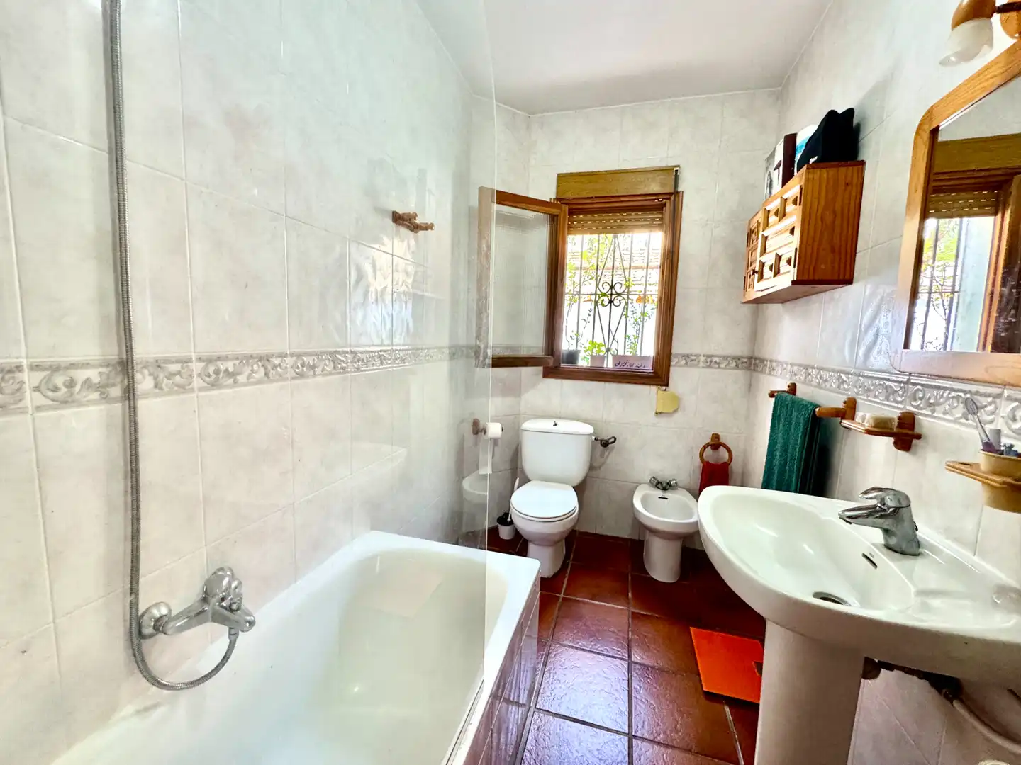 Baño de Casa o chalet en venta en Bérchules con Calefacción, Jardín privado y Terraza