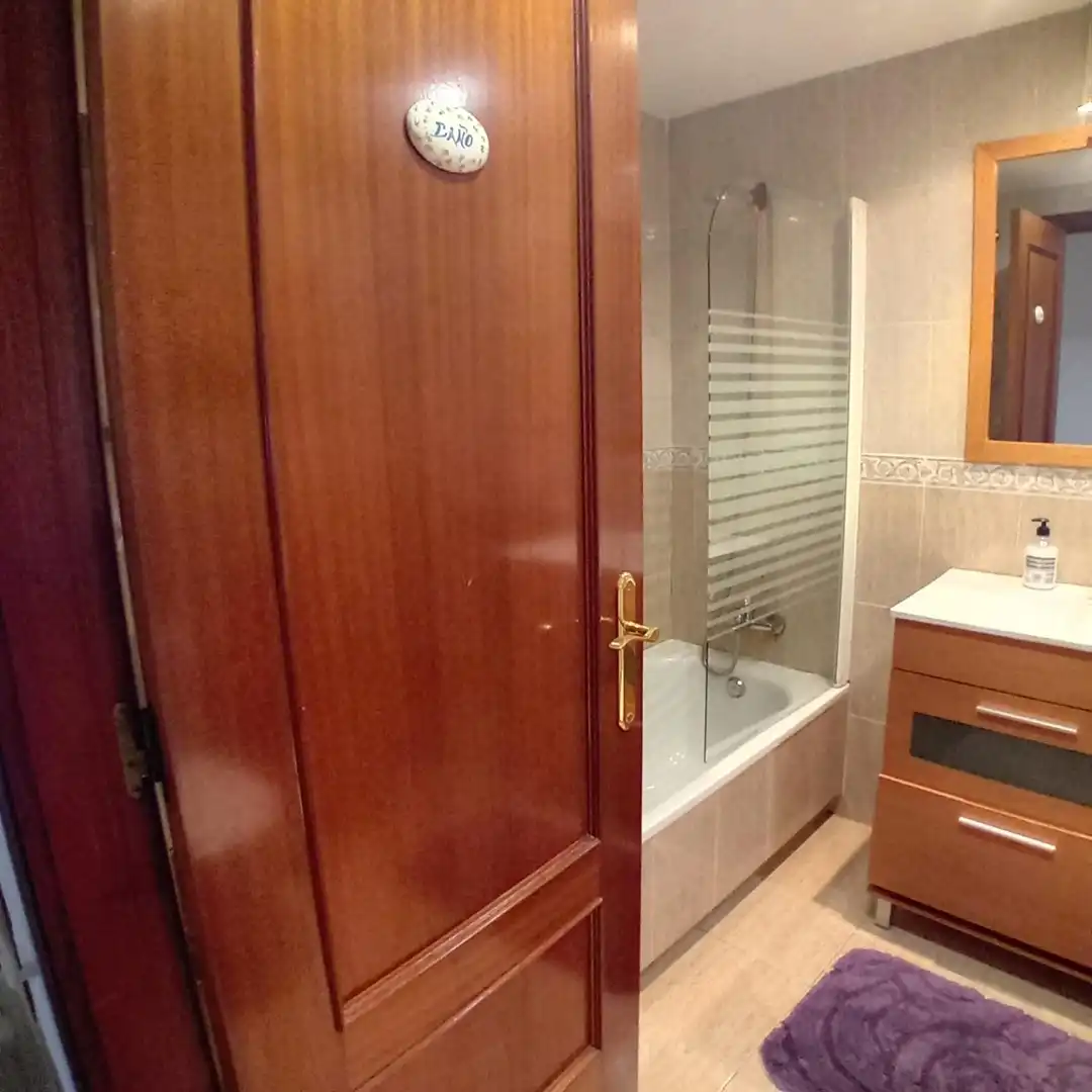 Bathroom of Flat for sale in Benavente  with Heating and Terrace