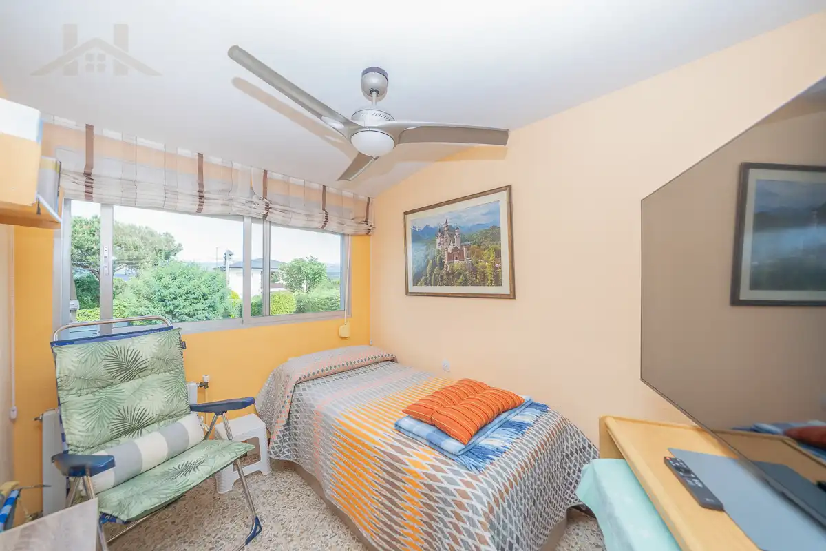 Bedroom of Houses for sale in Valdemorillo  with Heating, Private garden and Swimming Pool