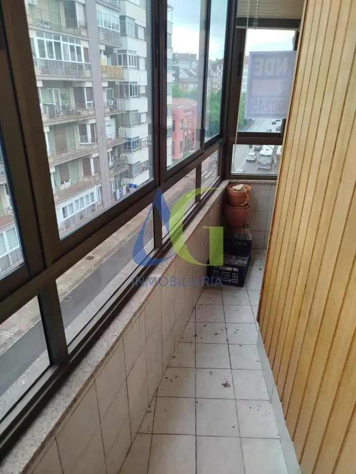 Terrassa de Pis en venda en León Capital  amb Calefacció, Parquet i Terrassa