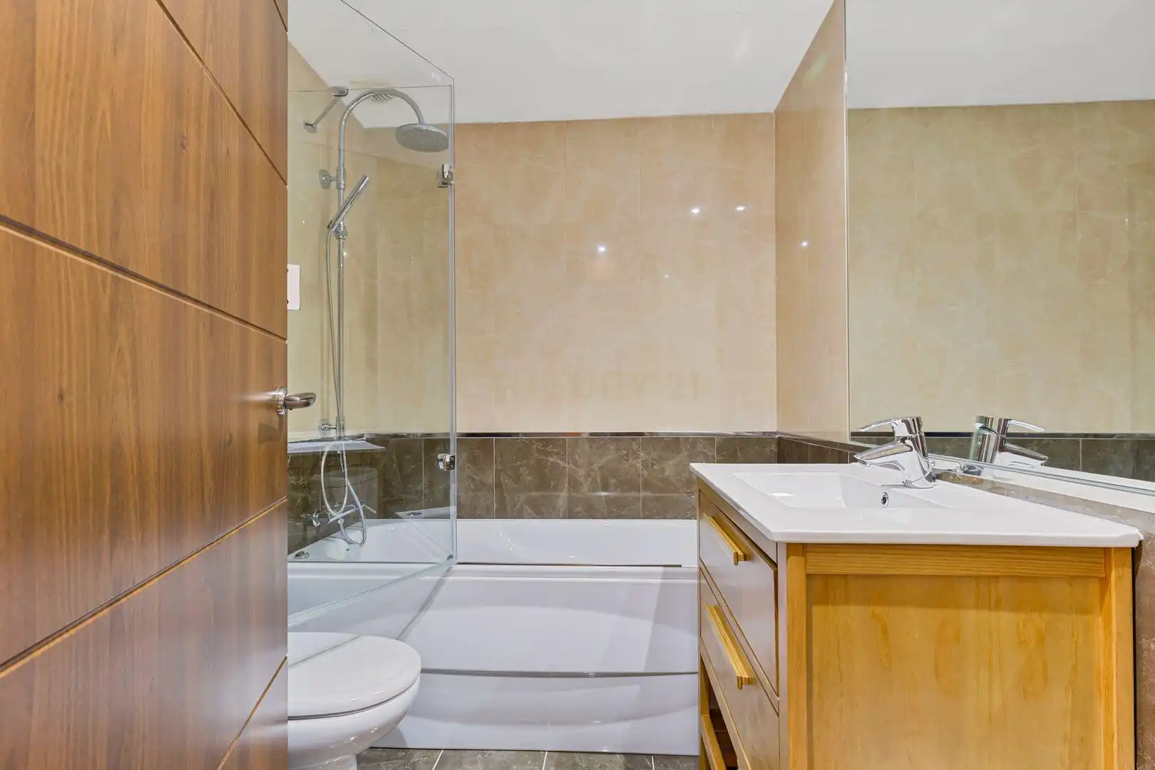 Bathroom of Apartments for sale in Mijas  with Air Conditioner and Swimming Pool