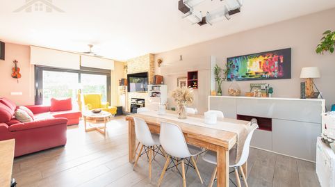 Foto 2 de Casa adosada en venta en Calle Canario, Los Villares, Arganda del Rey