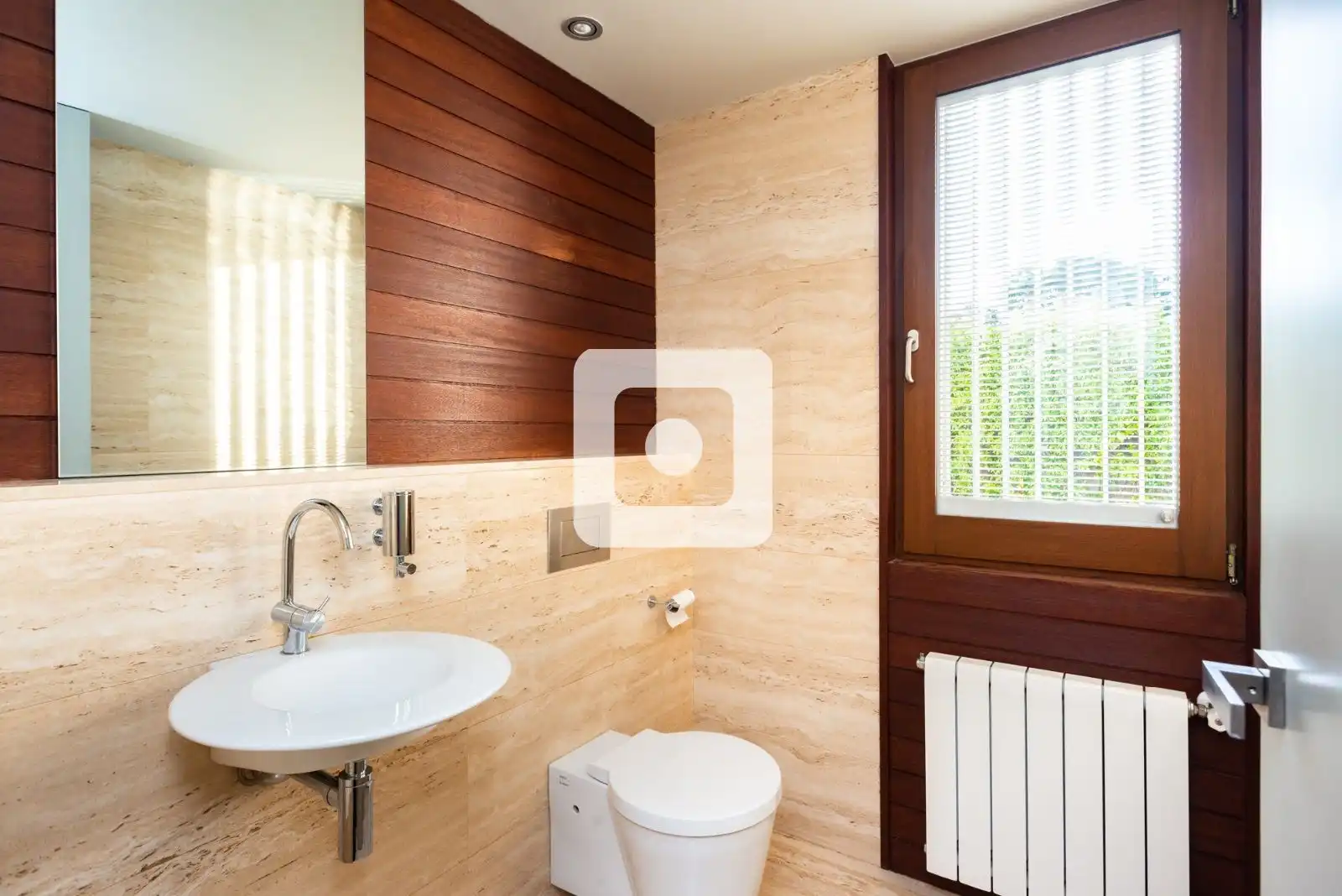 Baño de Casa o chalet en venta en Figueres con Aire acondicionado, Calefacción y Piscina