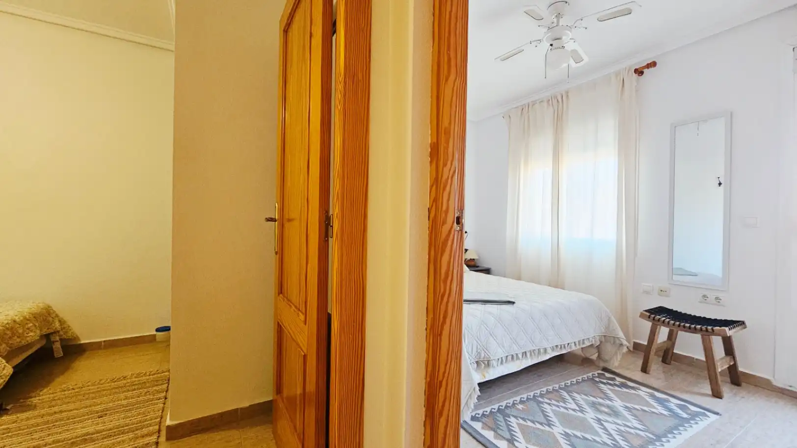 Habitación de Dúplex de alquiler en Santa Pola con Aire acondicionado, Calefacción y Terraza