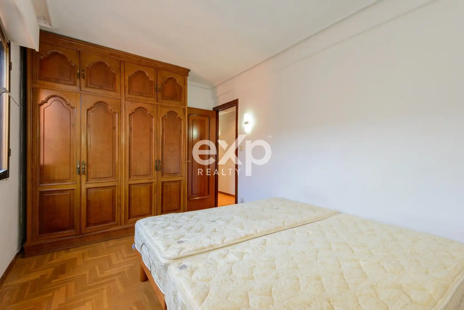 Habitación de Piso en venta en Gijón  con Calefacción y Amueblado