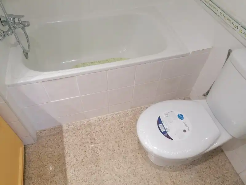Bathroom of Flat for rent in Sabadell  with Heating, Oven and Balcony