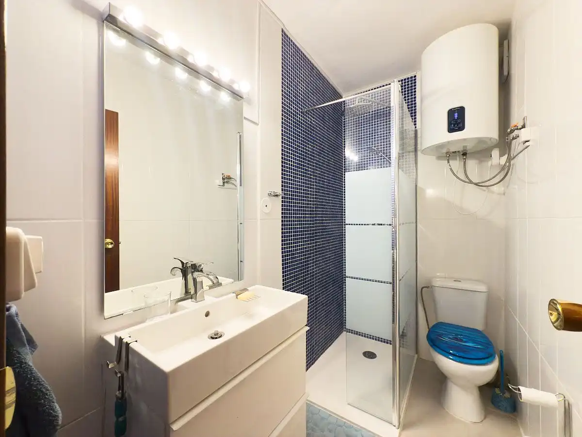 Bany de Apartament en venda en Torrevieja amb Aire condicionat, Calefacció i Terrassa