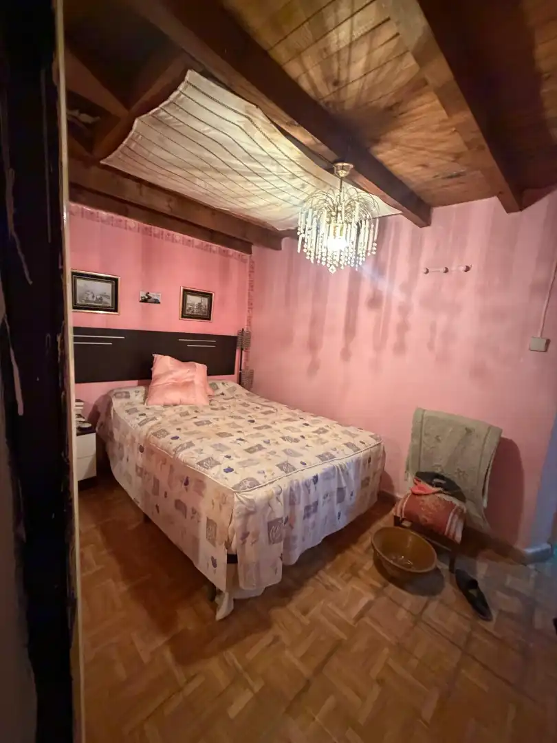 Bedroom of Country homes for sale in Sinlabajos  with Heating, Private garden and Terrace