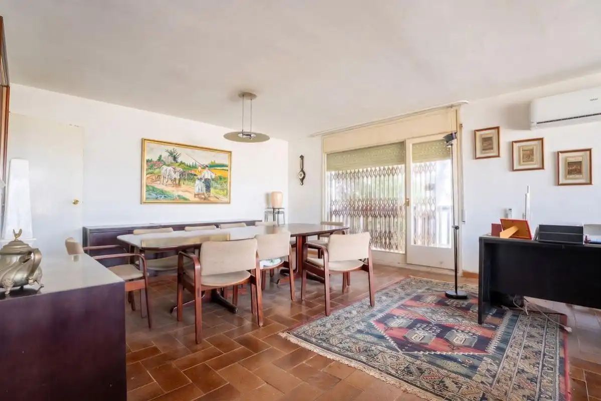 Casa con terraza en venta en Via Abadia de Poblet, imagen 6