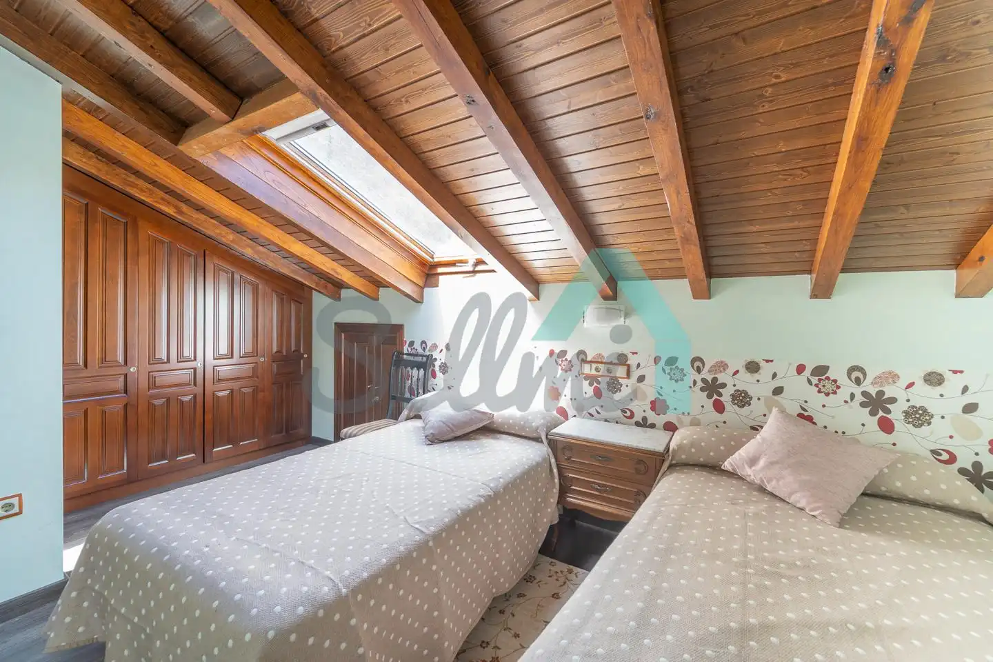 Schlafzimmer von Einfamilien-Reihenhaus zum Verkauf in Teverga mit Abstellraum