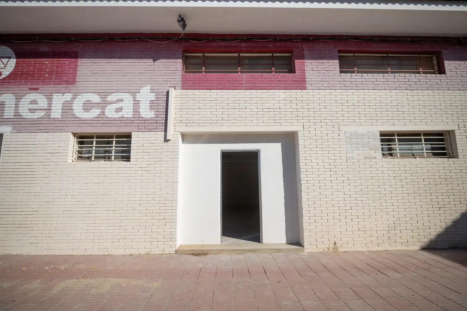Vista exterior de Local en venta en L'Ametlla de Mar  con Calefacción