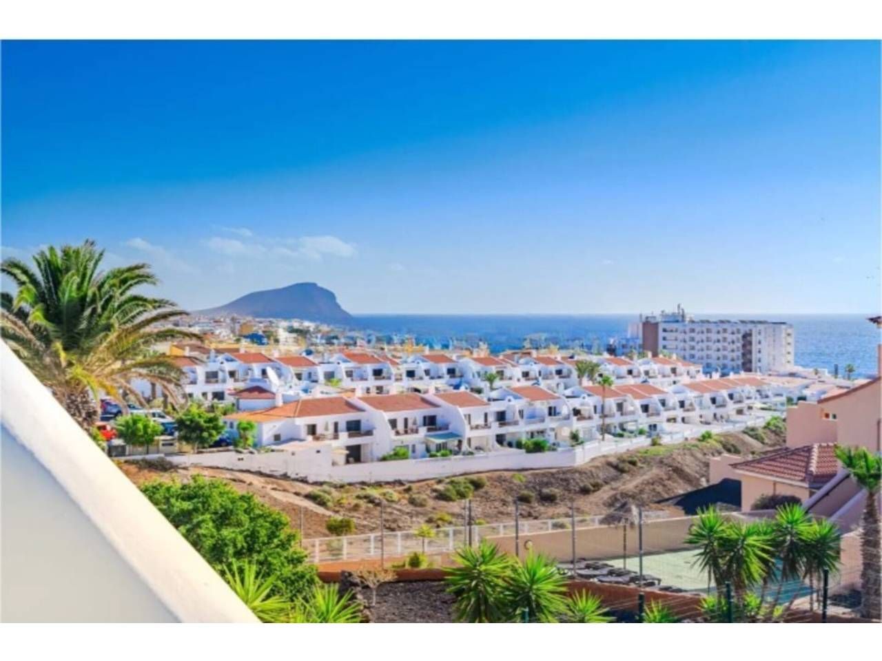 Exterior view of House or chalet for sale in San Miguel de Abona  with Terrace and Community pool