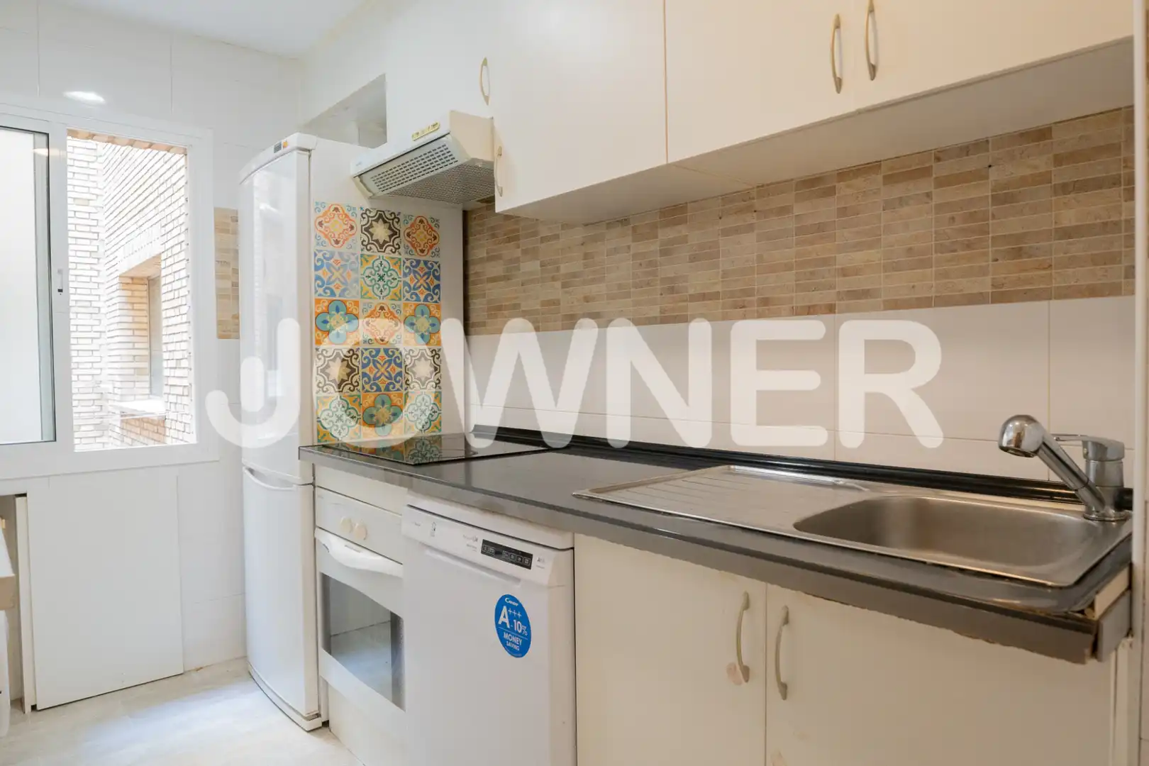 Kitchen of Flat for rent in Madrid  with Heating, Oven and Washing machine