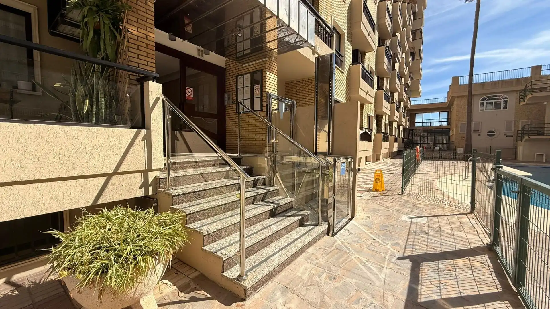Apartamento con piscina en venta en Playa de los Boliches, imagen 33