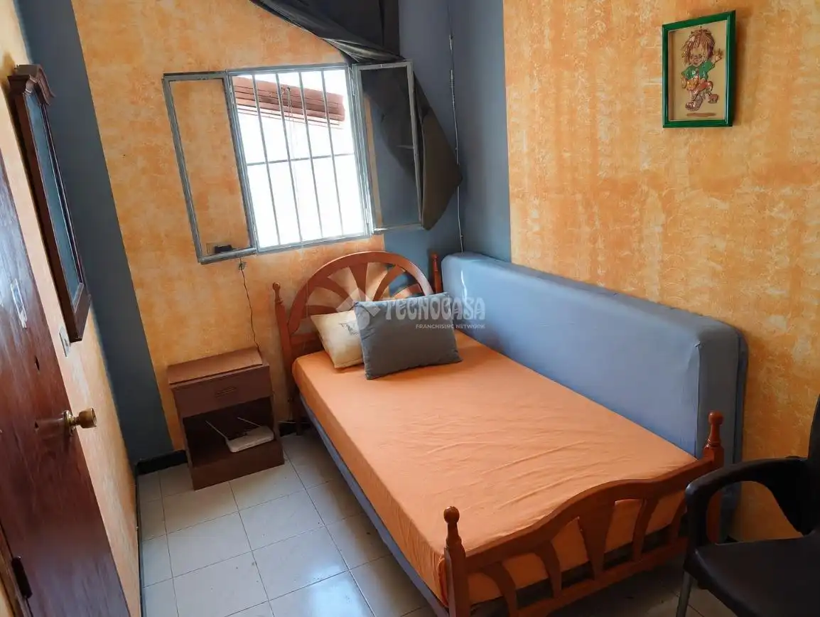 Bedroom of Detached homes for sale in Arahal  with Air Conditioner and Terrace