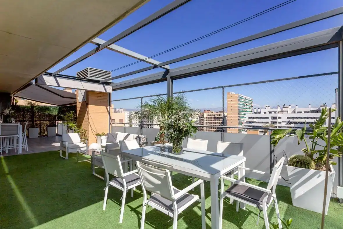 Àtic amb piscina en venda a Avenida Maestro jose Garberí, imagen 2