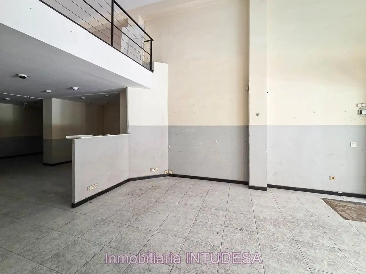 Local comercial de lloguer a Diaz Bravo, imagen 3